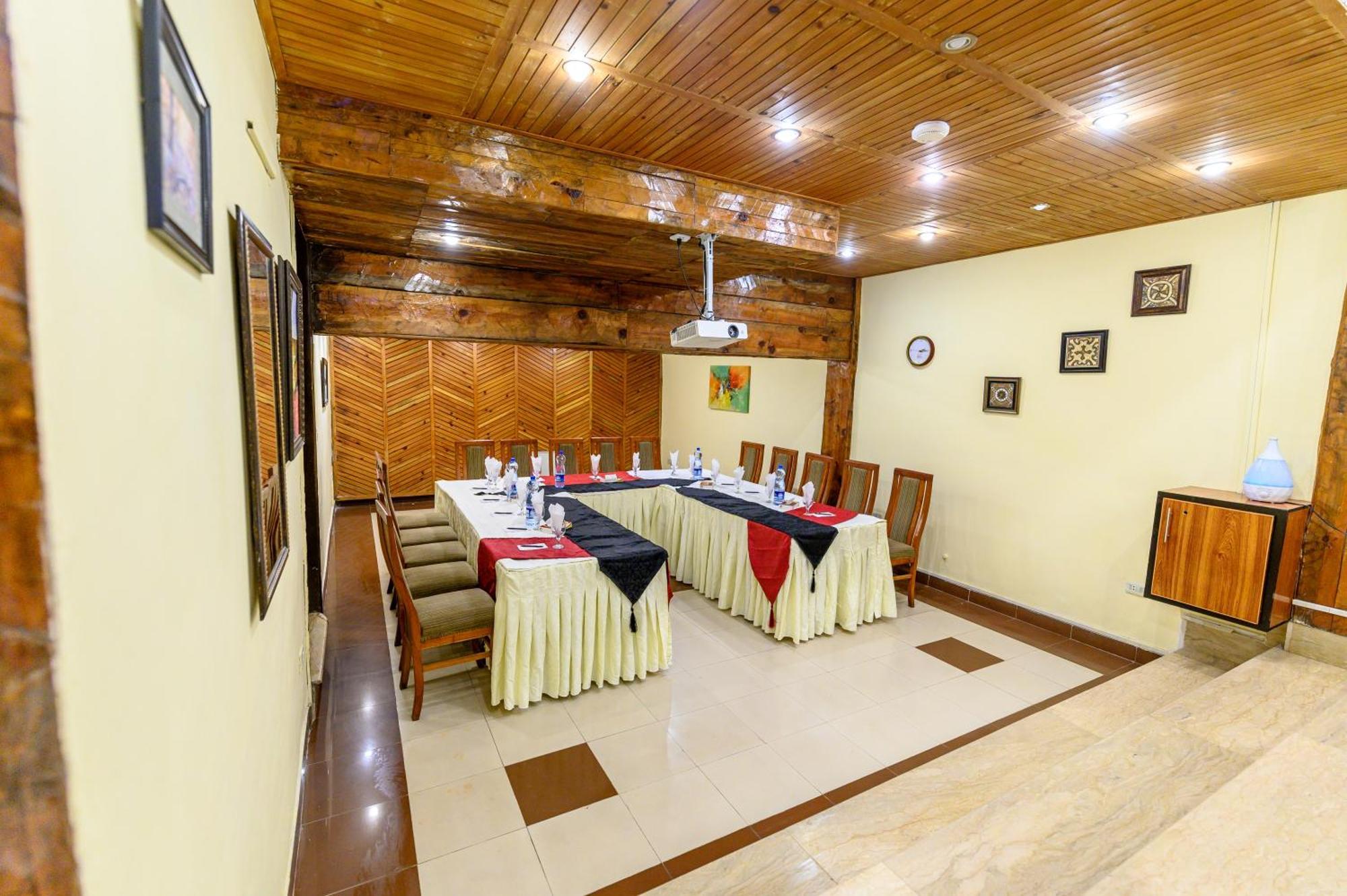 Hotel One Bhurban Мюри Екстериор снимка